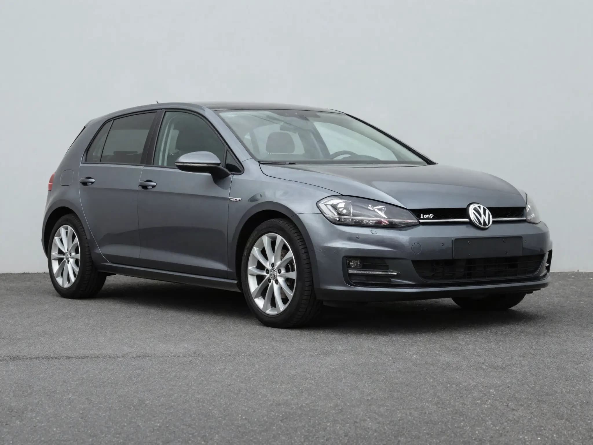 Volkswagen Golf 1.6 TDI — 1/3