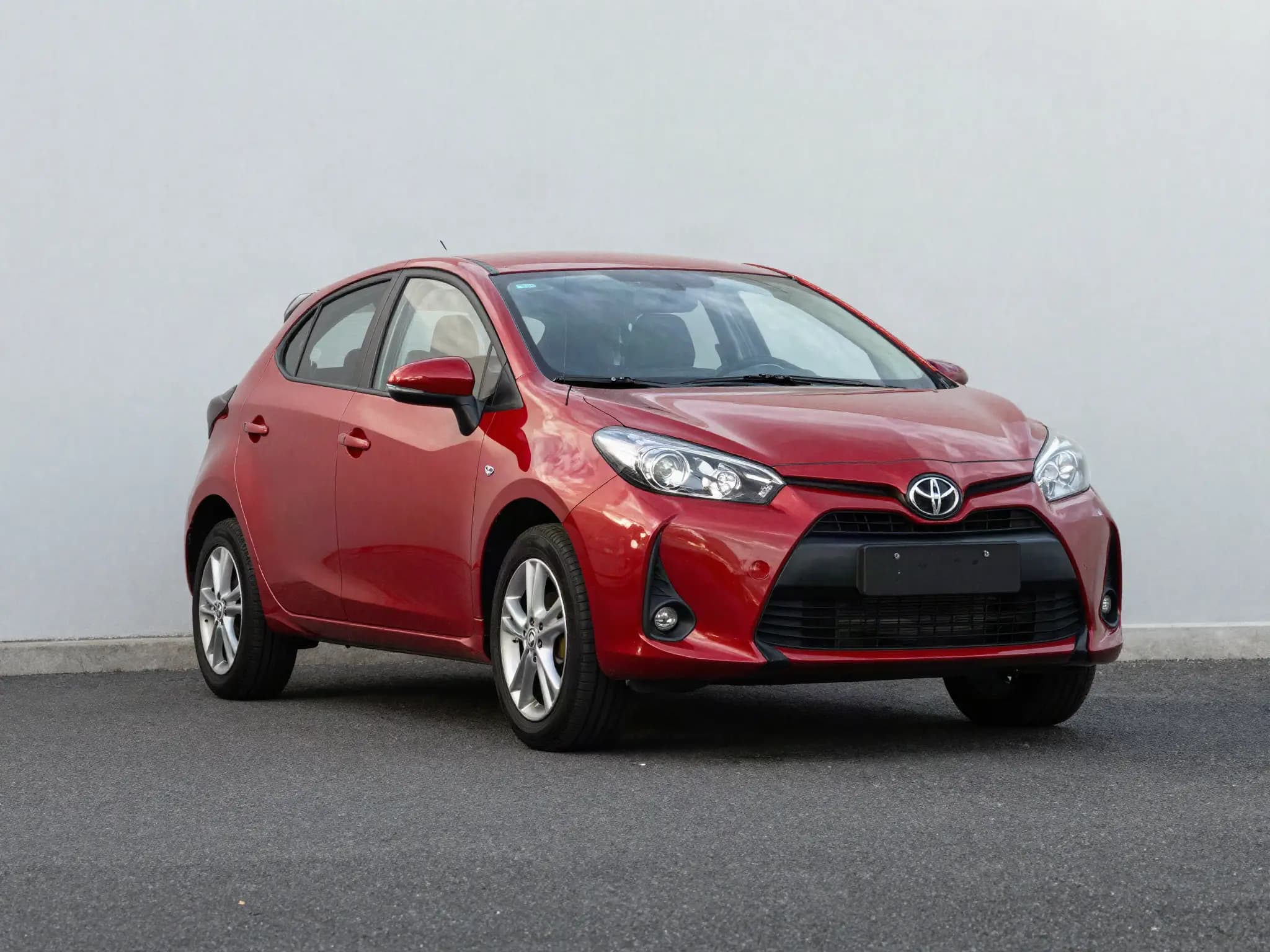 Toyota Yaris 1.5 Hybrid — 1/3
