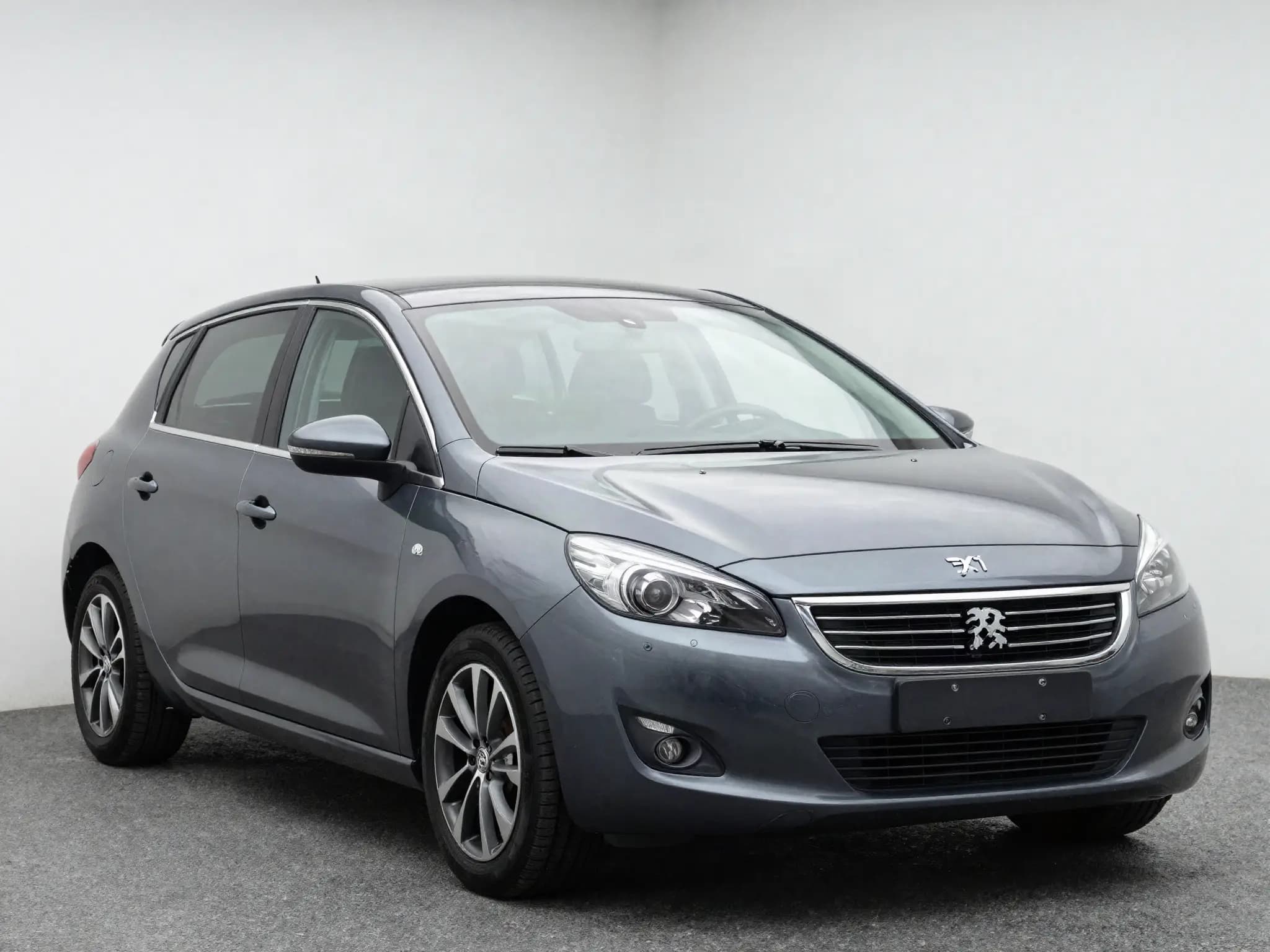 Peugeot 308 1.6 HDI — 1/3