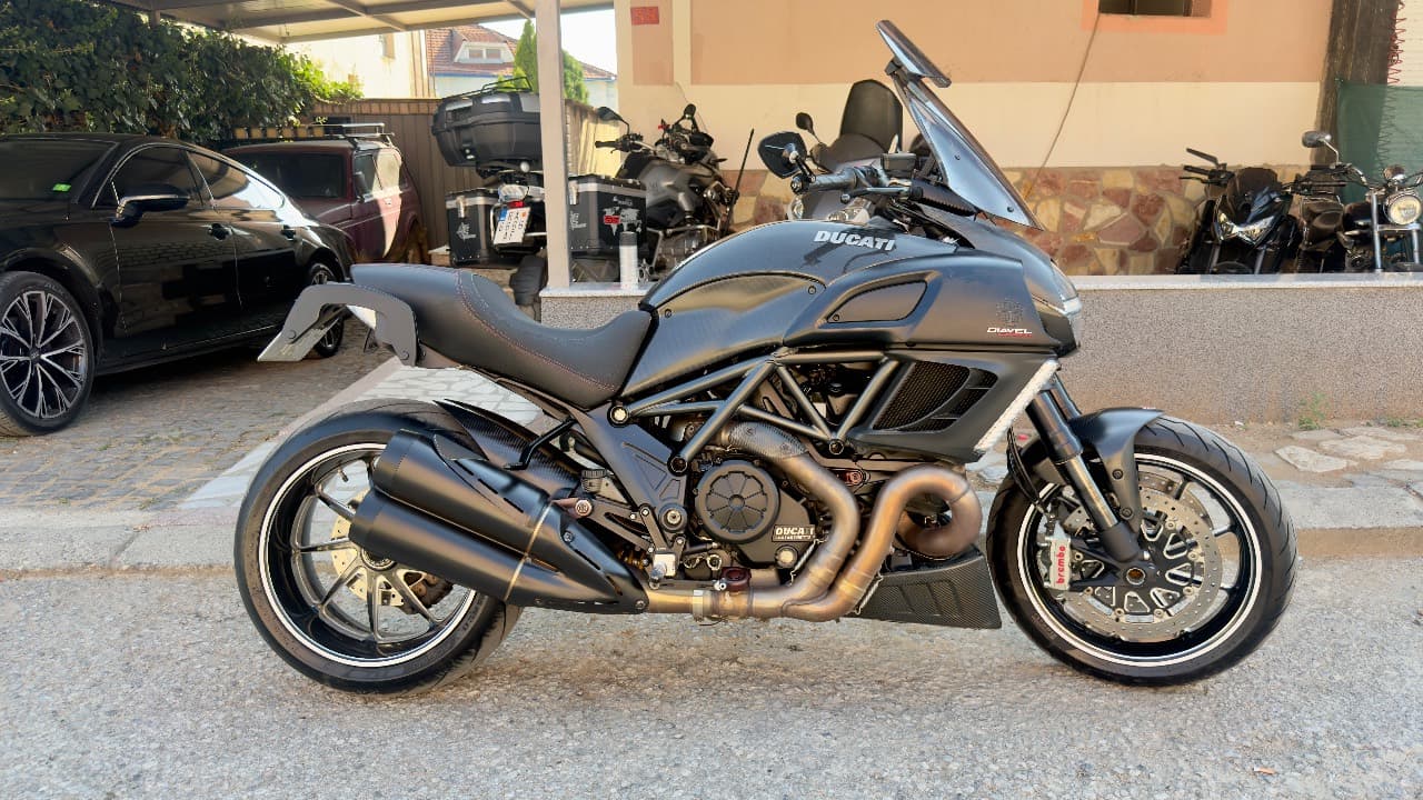 Ducati Diavel Carbon 2015 — 1/5